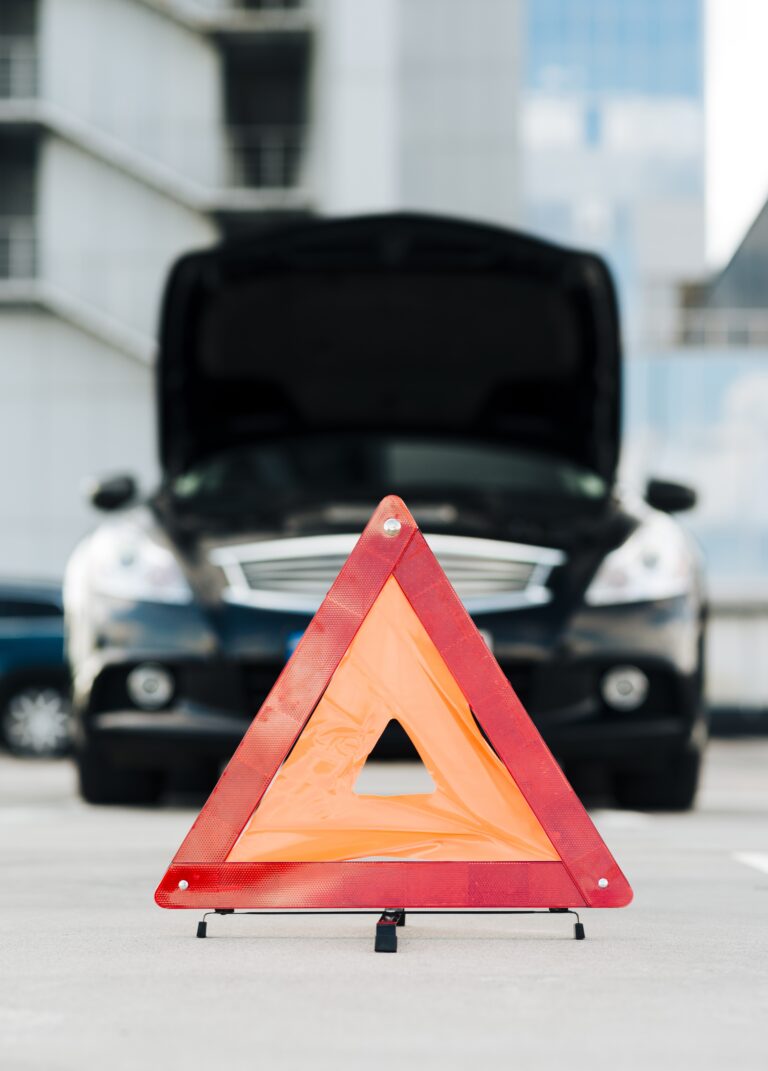 emergency-sign-with-black-car-background123